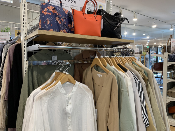トレジャーファクトリー二俣川店 内観写真