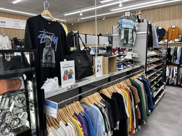 トレジャーファクトリー太宰府店 内観写真