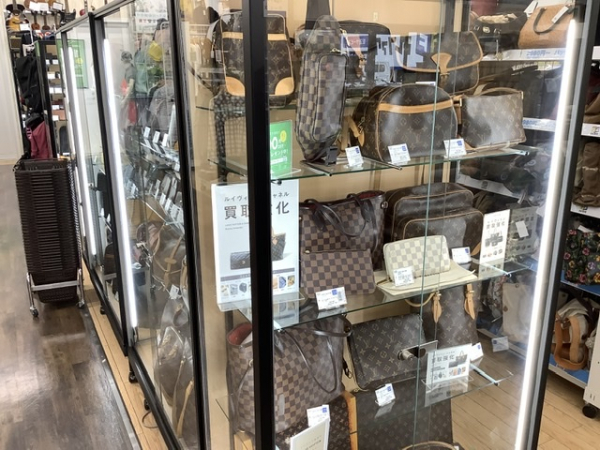 トレジャーファクトリー野田店 内観写真