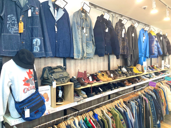 トレジャーファクトリー高槻店 内観写真