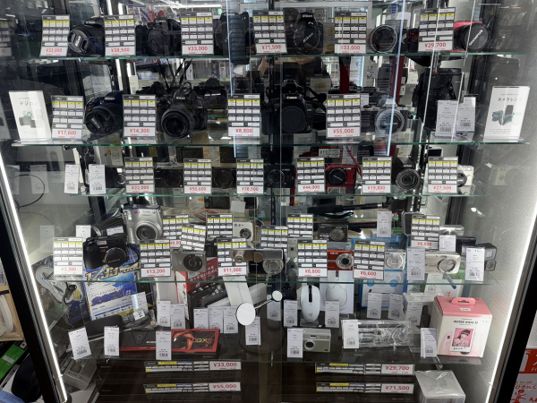 トレジャーファクトリー小田原店 内観写真