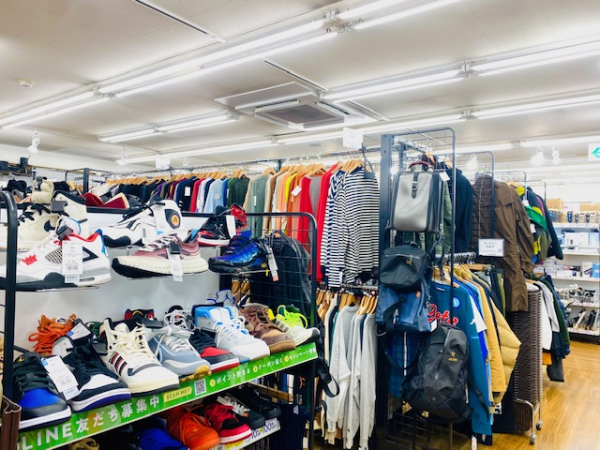 トレジャーファクトリー三鷹店 内観写真