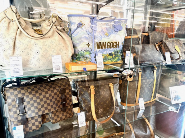 トレジャーファクトリー牛久店 内観写真
