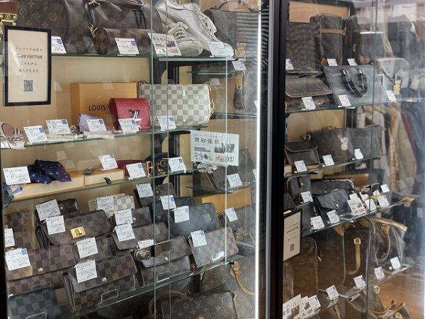トレジャーファクトリー八尾店 内観写真