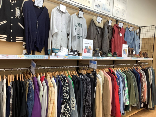 トレジャーファクトリー摂津店 内観写真