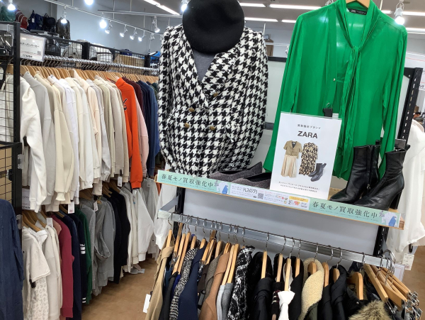 トレジャーファクトリー摂津店 内観写真