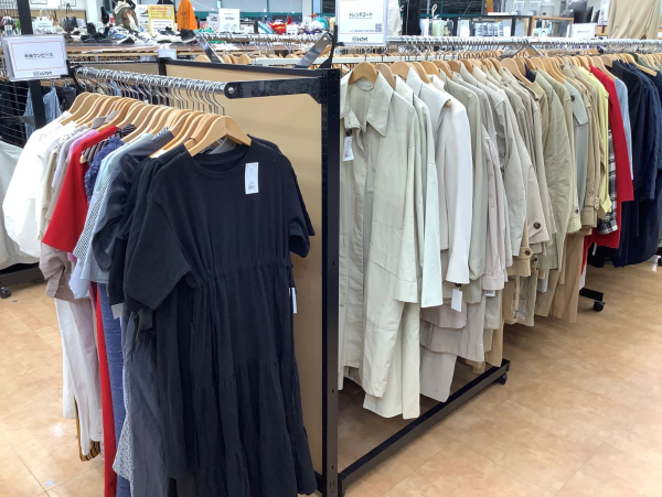 トレジャーファクトリー摂津店 内観写真