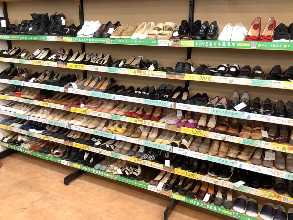 トレジャーファクトリー摂津店 内観写真