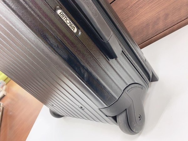 旅の相棒に！！RIMOWA 廃盤品2輪サルサが新入荷。【足立西新井店