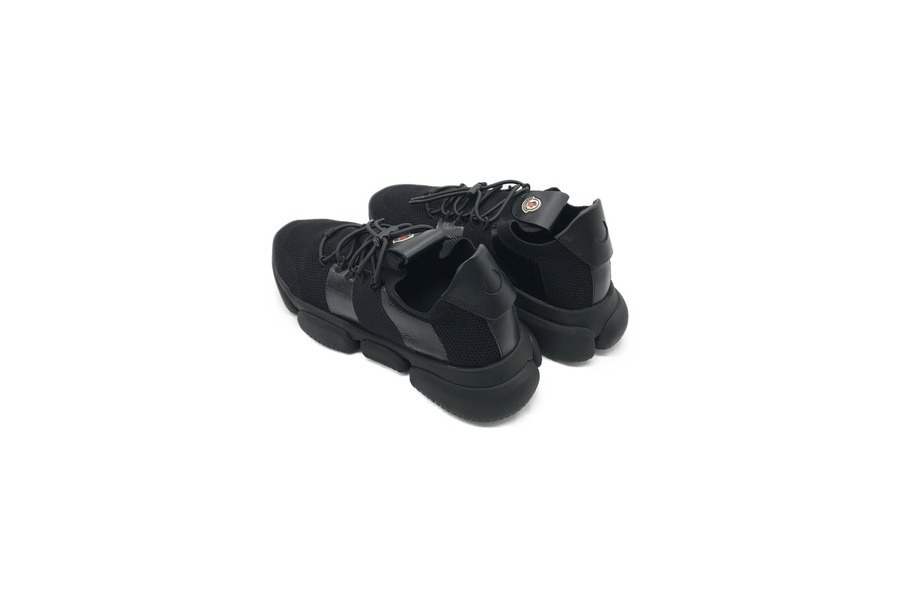 MONCLER（モンクレール）】バブルスニーカーがなんと新品入荷！【足立