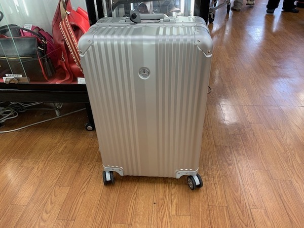 Mercedes Benz(メルセデス・ベンツ)】アルミスーツケースが入荷しま