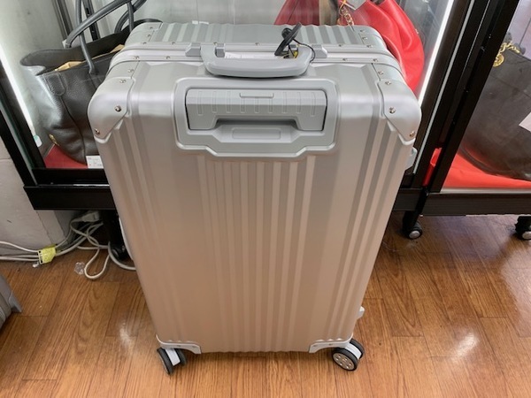 Mercedes Benz(メルセデス・ベンツ)】アルミスーツケースが入荷しま