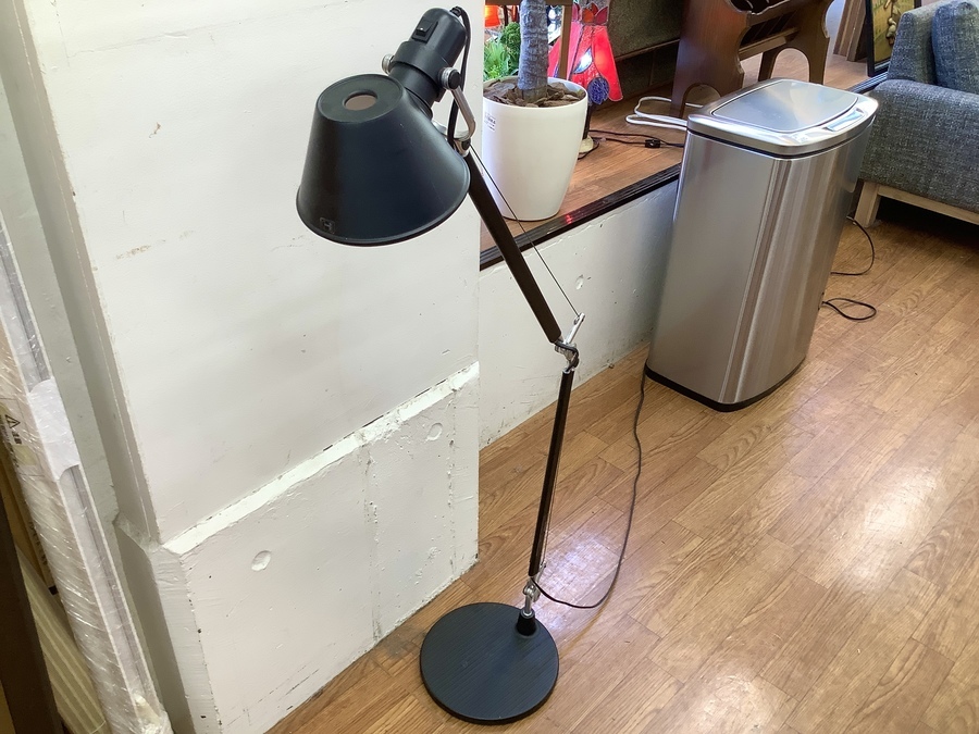 イタリアを代表する照明メーカーArtemide(アルテミデ)が入荷して イタリアを代表する照明メーカーArtemide(アルテミデ)が入荷して