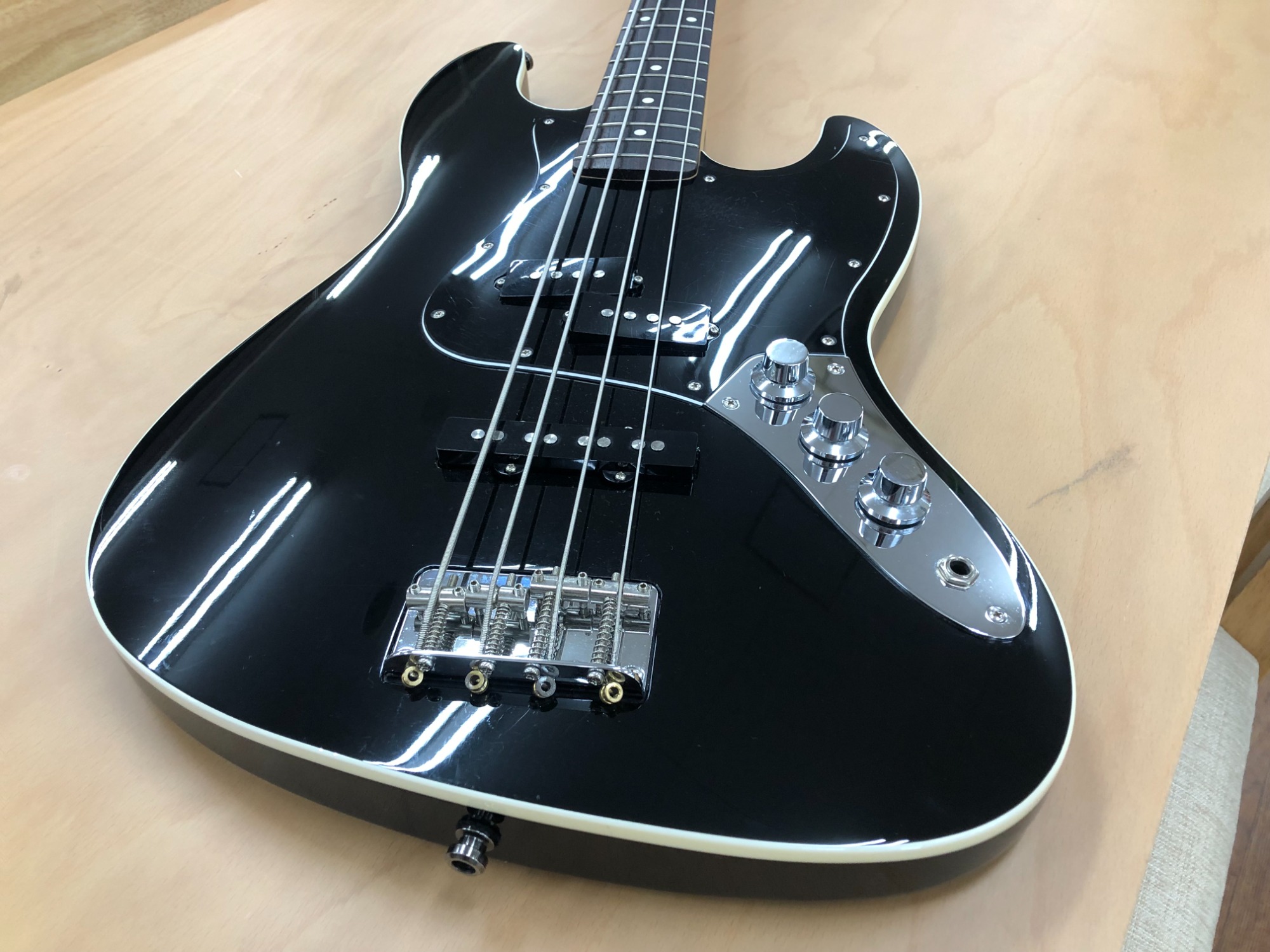 Fender Japan Exclusive Aerodyne Jazz Bassのご紹介！｜2022年10月29