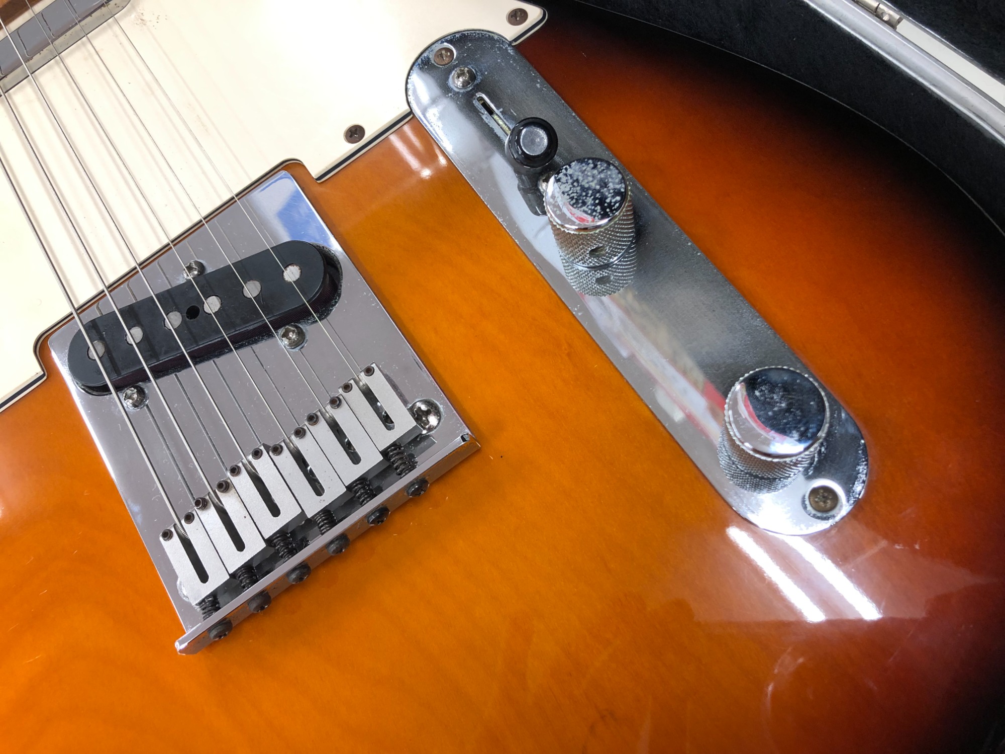 スマホで購入】FENDER USA American Standard Telecaster 1995が入荷
