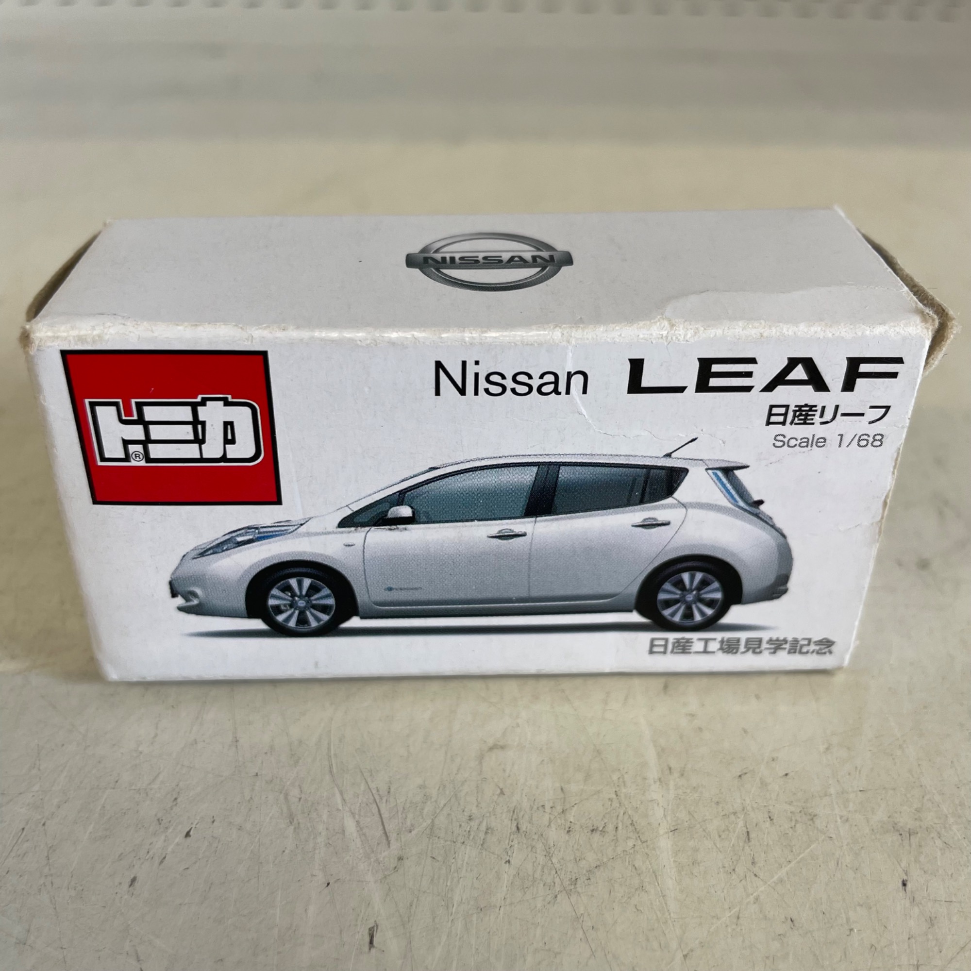 トミカ Nissan LEAF スケール1/68 $_57.JPG?set_id=880000500F