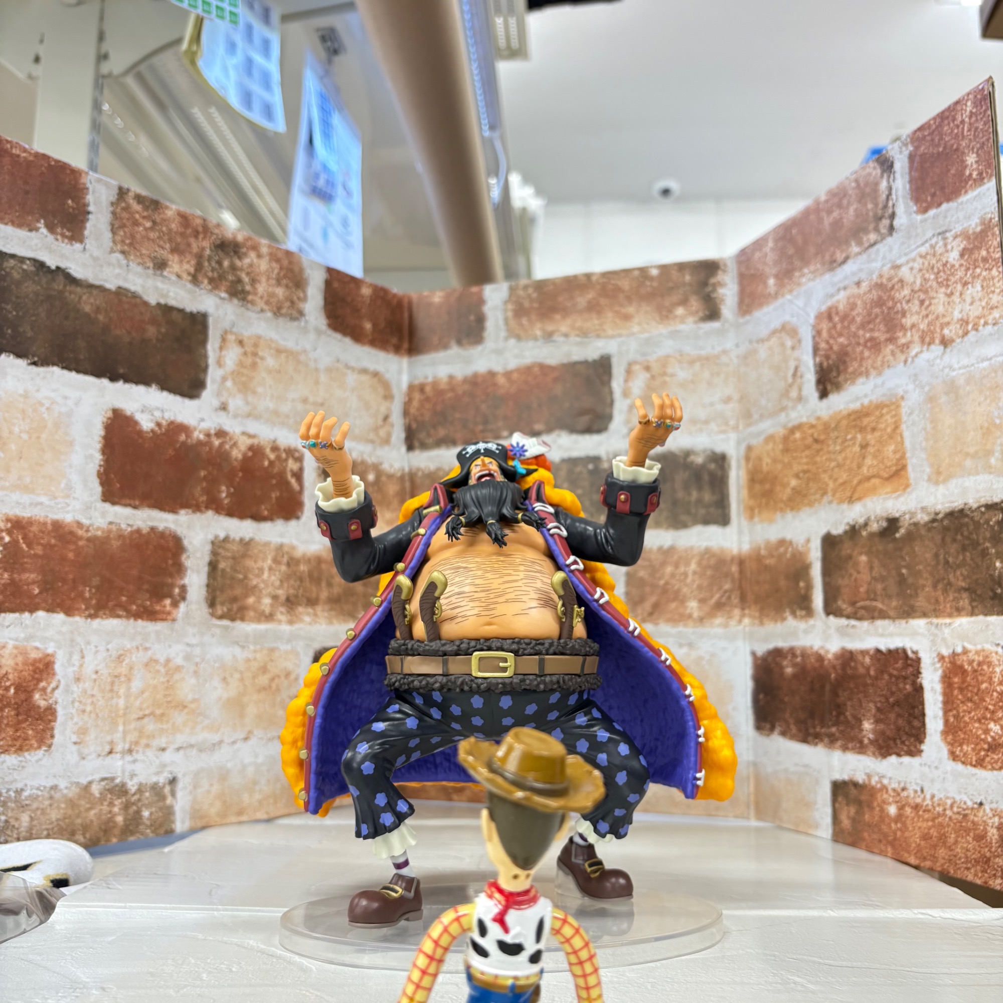 ONEPIECE黒ひげ マーシャル・D・ティーチ トレジャークルーズフィギュア ONEPIECE黒ひげ マーシャル・D・ティーチ トレジャークルーズ