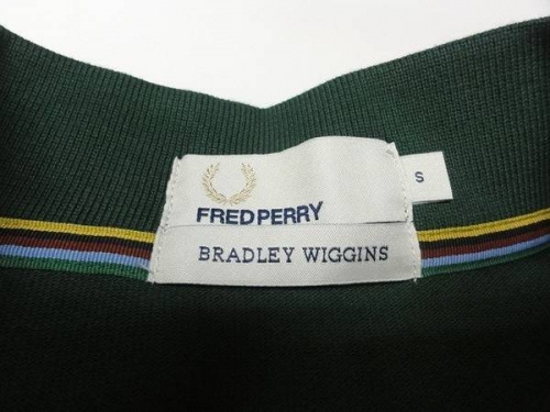 アウトドアのFRED PERRY