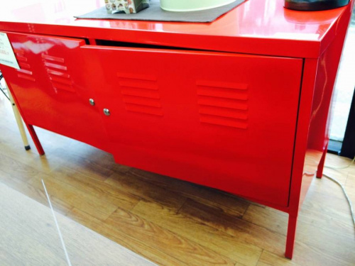 特選家具のウニコ（UNICO）