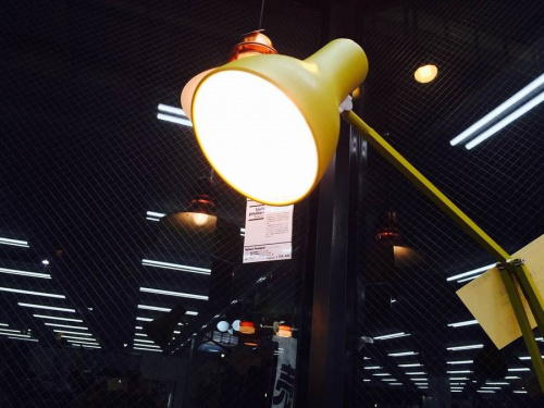 家具・インテリアのフロアスタンド