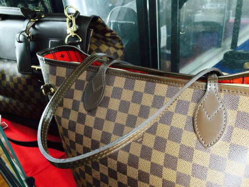 バッグのルイヴィトン（LOUIS VUITTON）