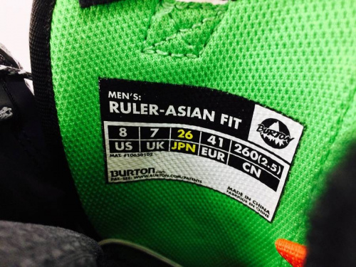 スノボブーツのBURTON