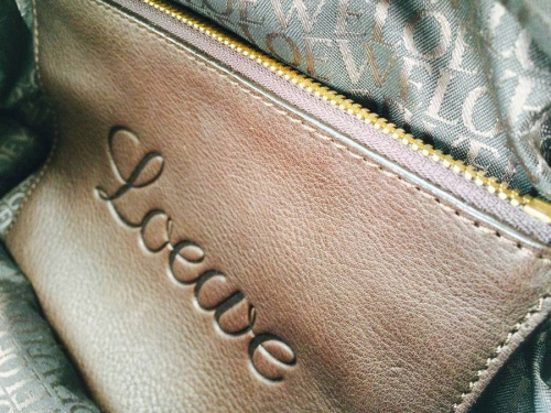 ロエベ（LOEWE）の足立西新井ブランド