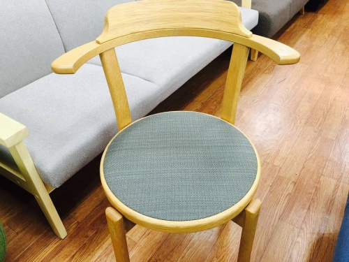 デザイナーズ家具のダイニングチェアー