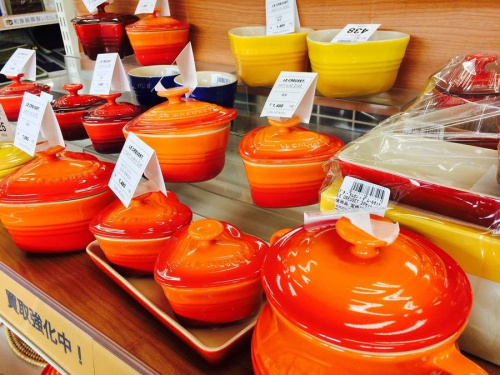 LECREUSETの液晶テレビ