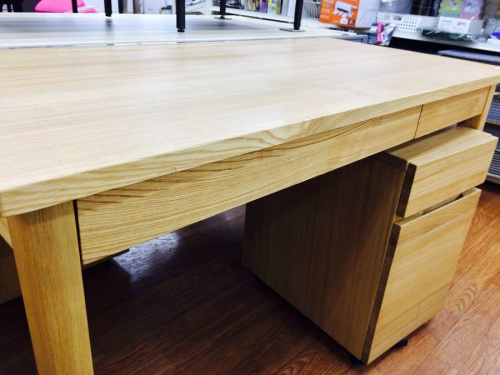 家具・インテリアのデスク