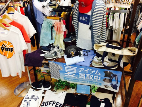 Tシャツの夏物衣類