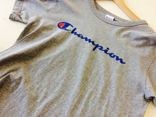 メンズファッションのTシャツ