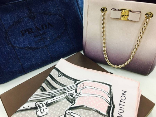 ロエベのコーチ