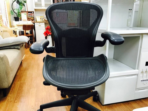 アーロンチェアのHerman Miller