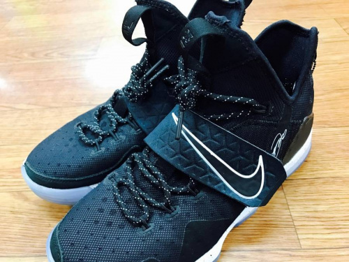 ナイキ(NIKE)のスニーカー