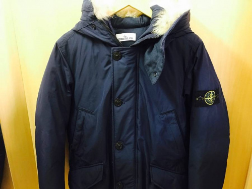 STONE ISLANDのダウンジャケット