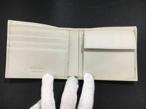 プラダ(PRADA)のプラダ