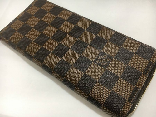 ブランド・ラグジュアリーの財布