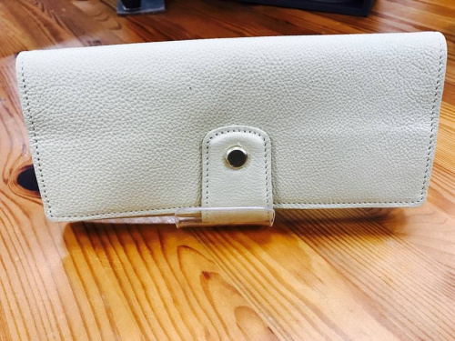 財布の土屋鞄