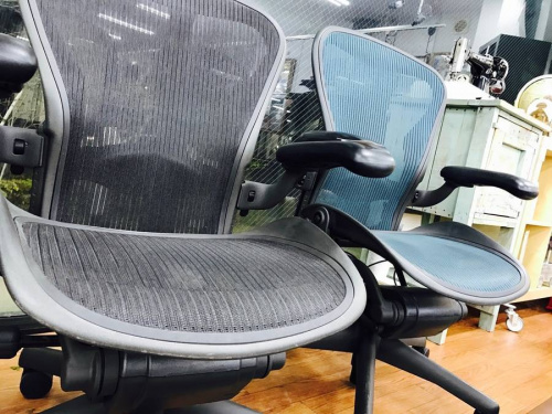 家具・インテリアのアーロンチェア