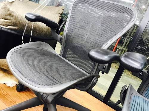 Herman Millerのチェア