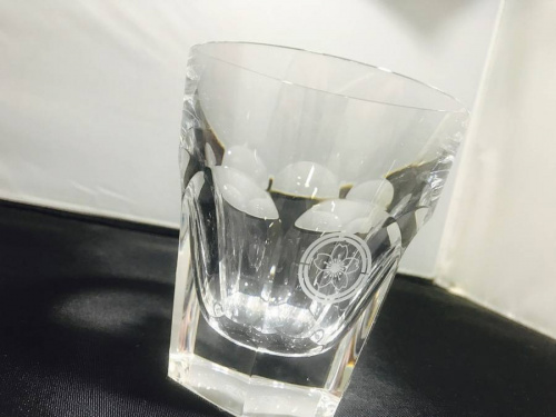 グラスのバカラ（Baccarat）
