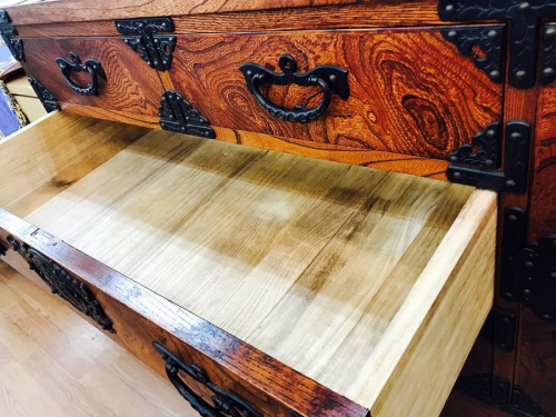 岩谷堂箪笥のチェスト