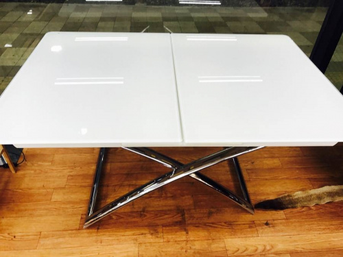 テーブルのcalligaris