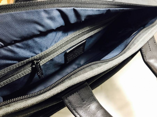 トゥミ（TUMI）のバッグ