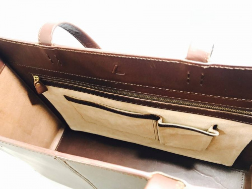 土屋鞄のトートバッグ