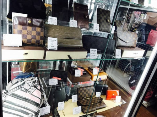 バッグの足立西新井