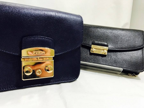 ブランド・ラグジュアリーのFURLA