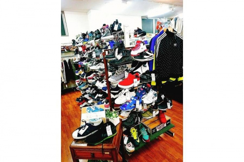 セールの足立西新井衣類