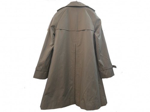 コートのAquascutum